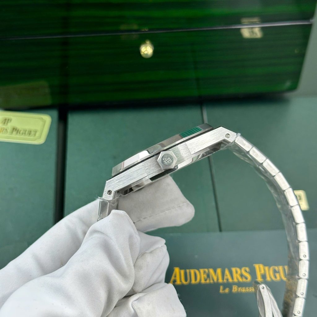 Audemars Piguet Royal Oak Tourbillon Selfwinding Flying Super Clone Swiss Machine