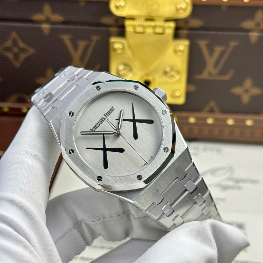 Audemars Piguet Royal Oak Kaws Super Clone Swiss Machine