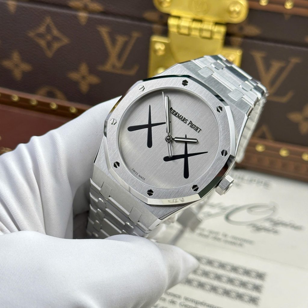 Audemars Piguet Royal Oak Kaws Super Clone Swiss Machine