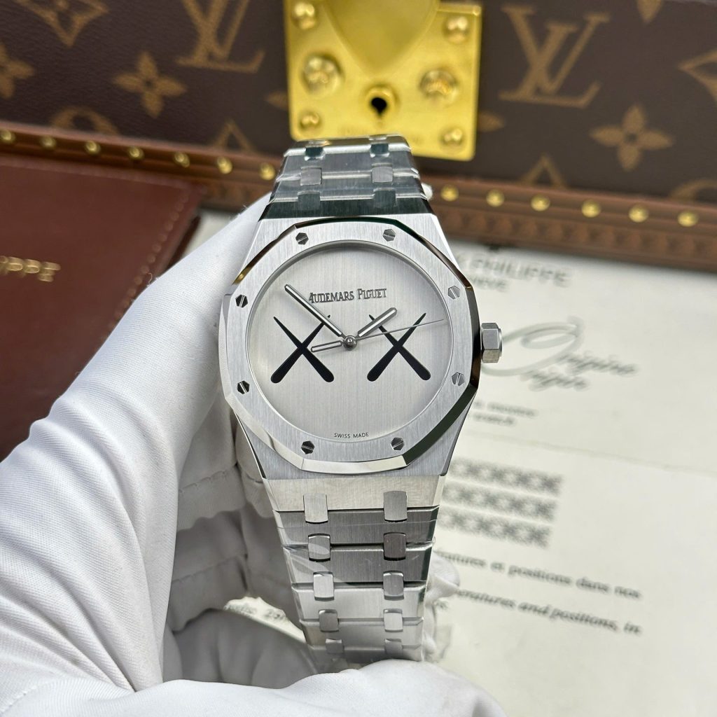 Audemars Piguet Royal Oak Kaws Super Clone Swiss Machine