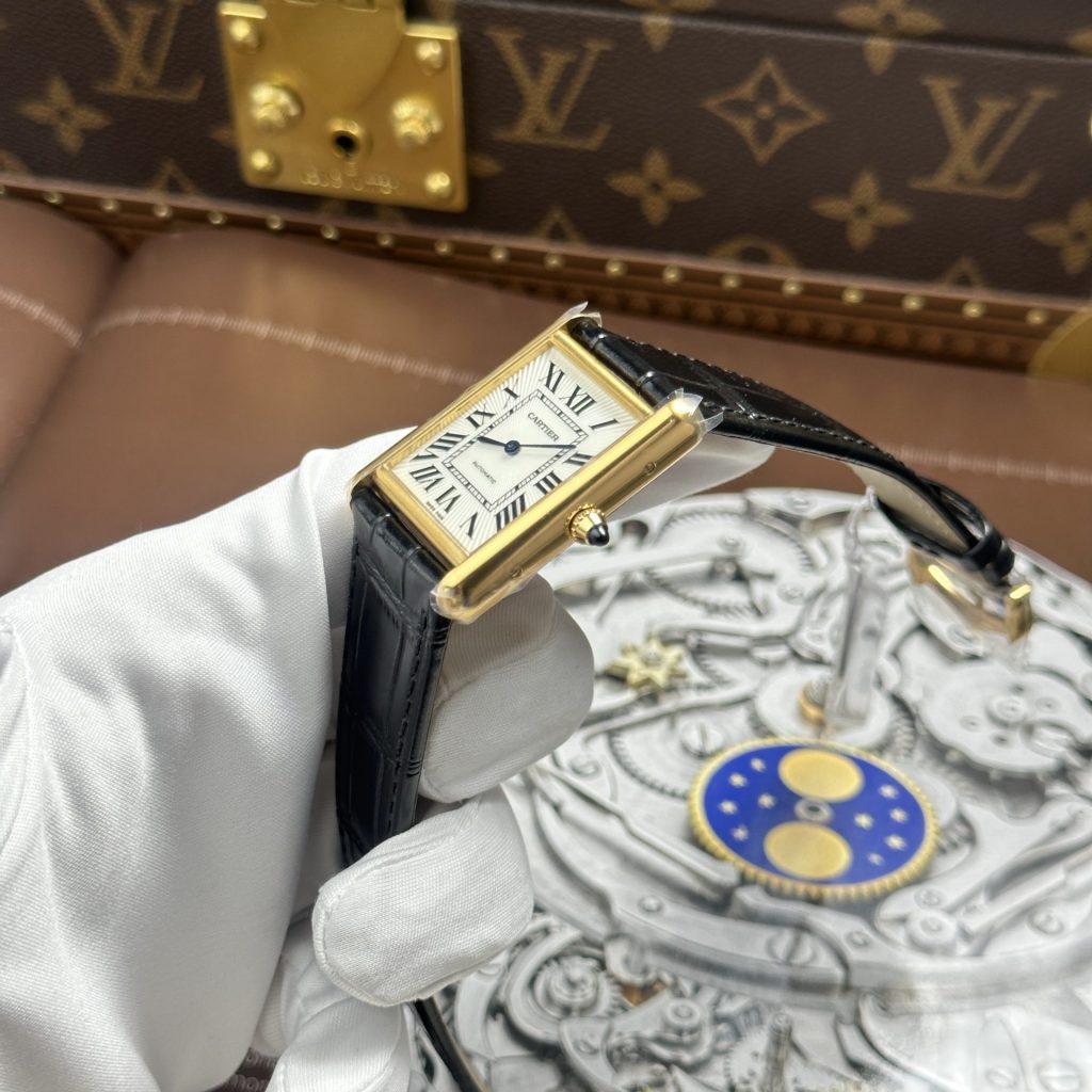 Cartier tank Super Clone Swiss Machine