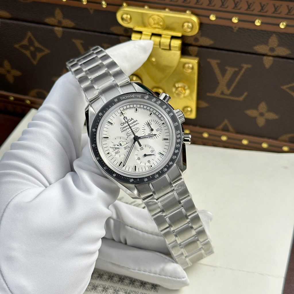 Omega speed master Snoopy Super Clone Swiss Machine