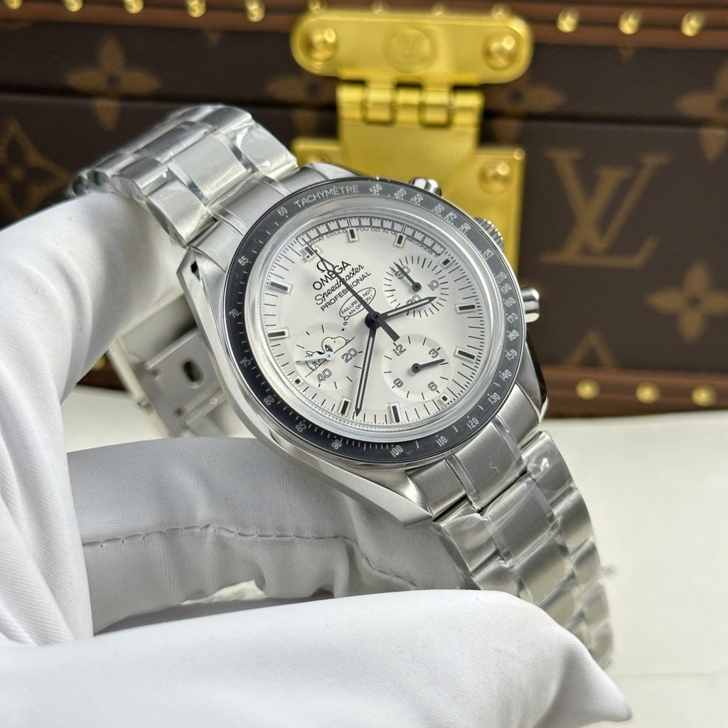 Omega speed master Snoopy Super Clone Swiss Machine