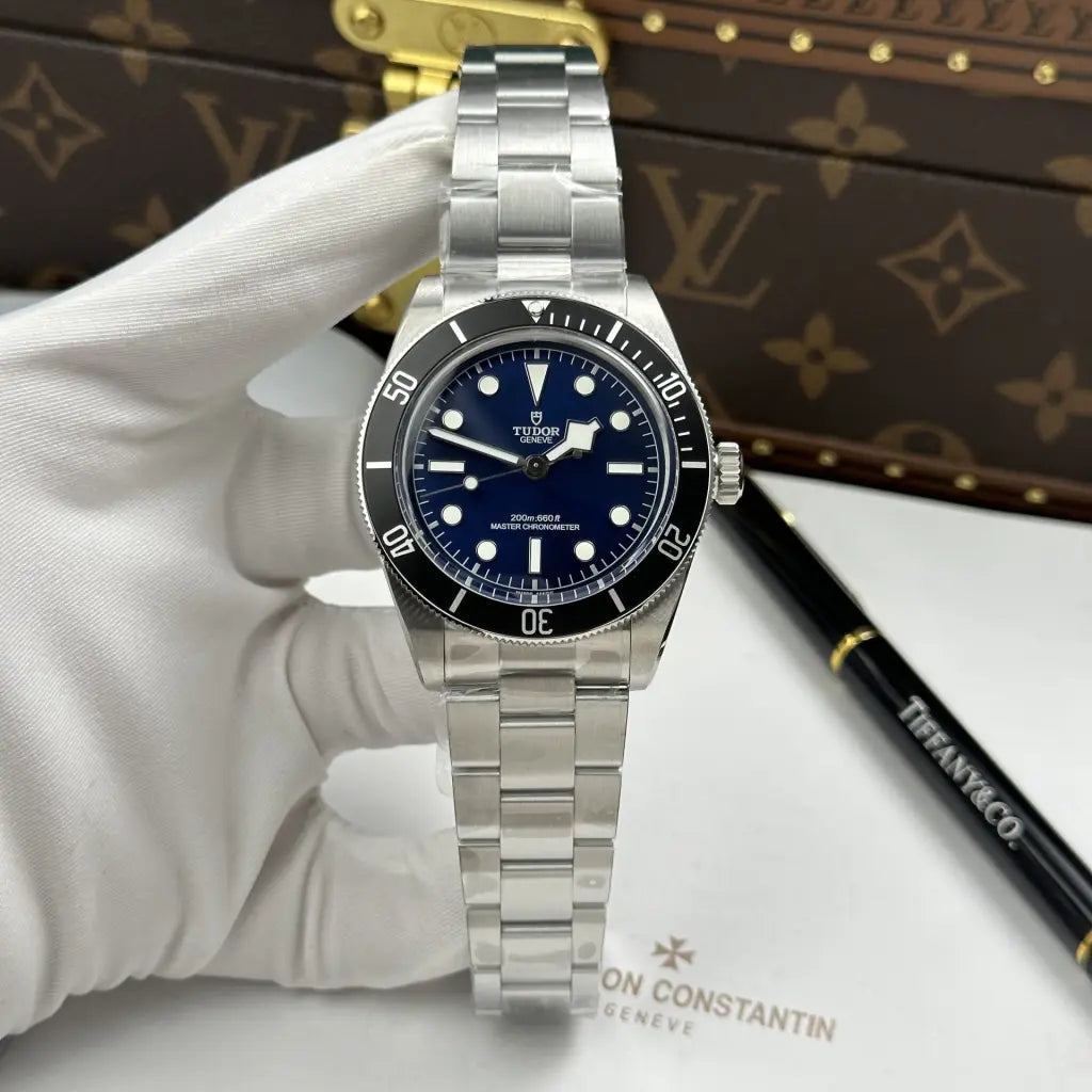 Tudor bay 68 Super Clone Swiss Machine