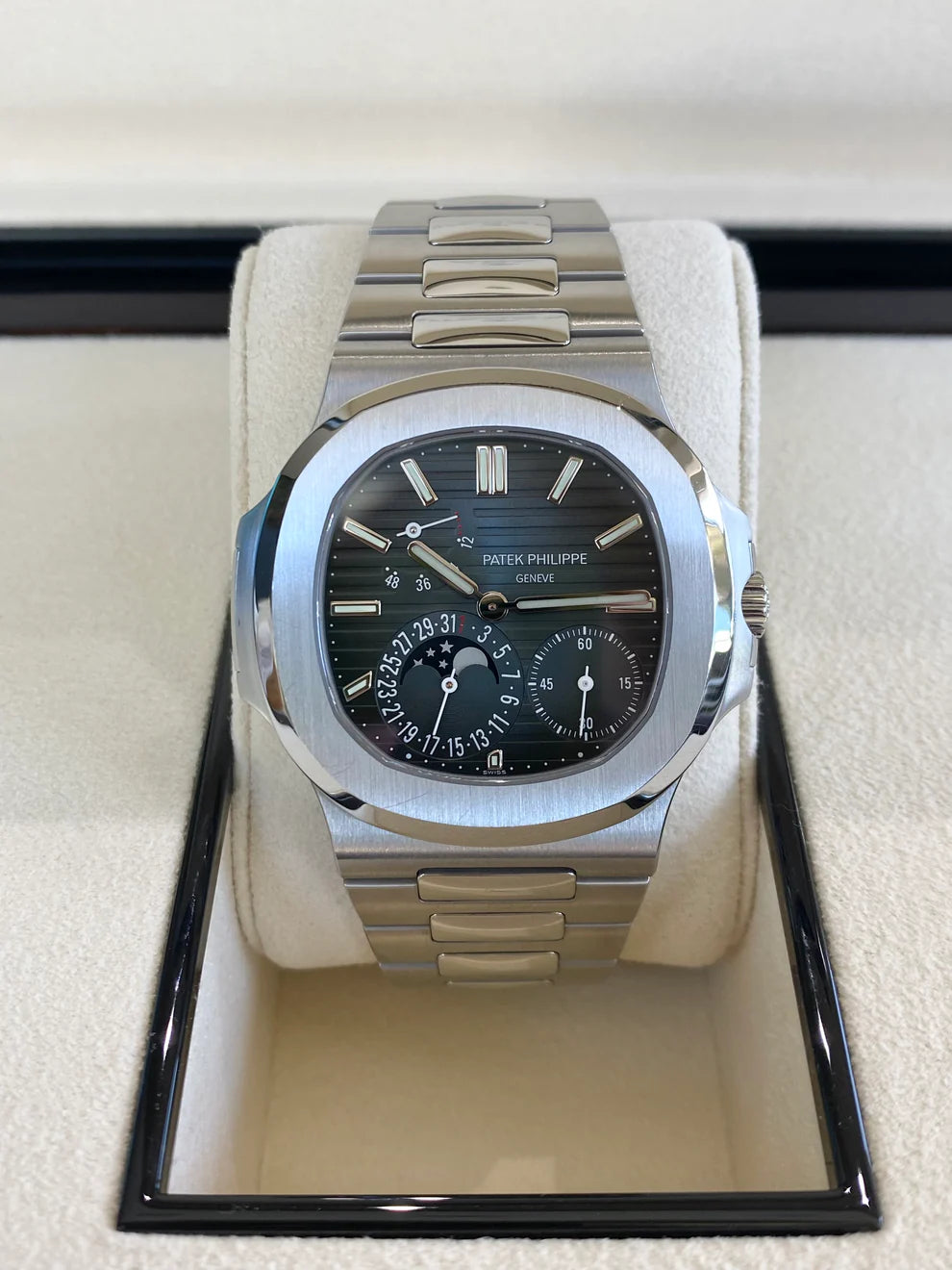 Patek Philippe Nautilus Moon Phase Super Clone Swiss Machine
