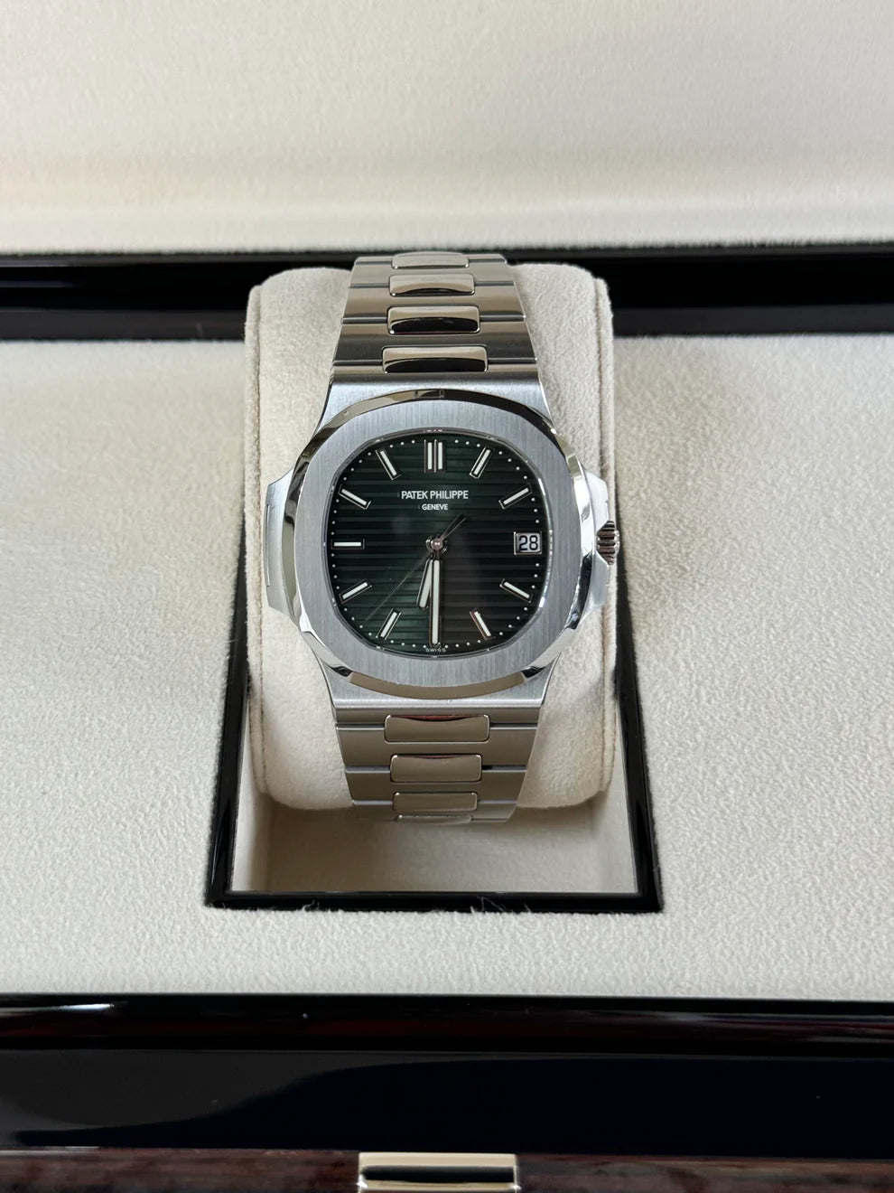 Patek Philippe Nautilus Super Clone Swiss Machine