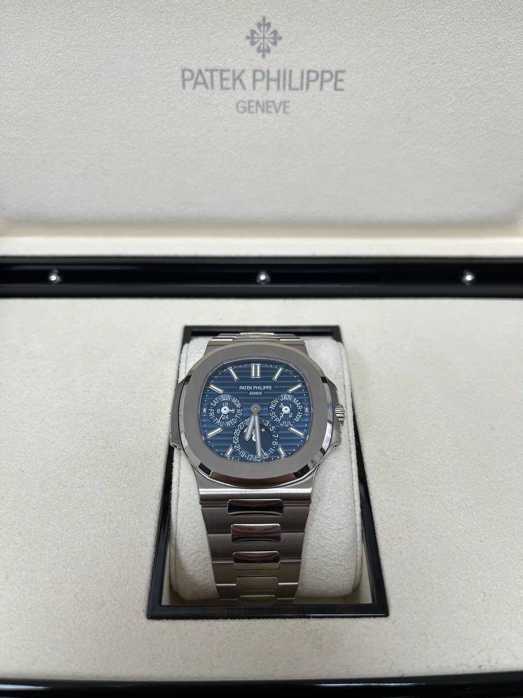 Patek Philippe Nautilus Calender Super Clone Swiss Machine