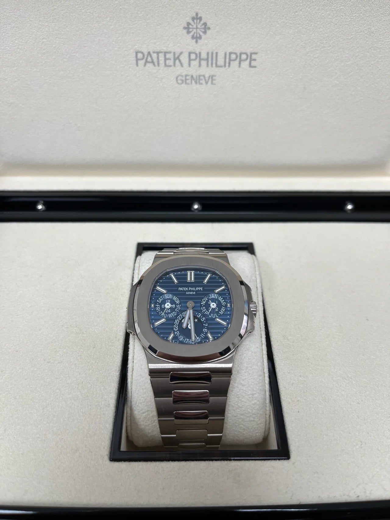 Patek Philippe Nautilus Calender Super Clone Swiss Machine