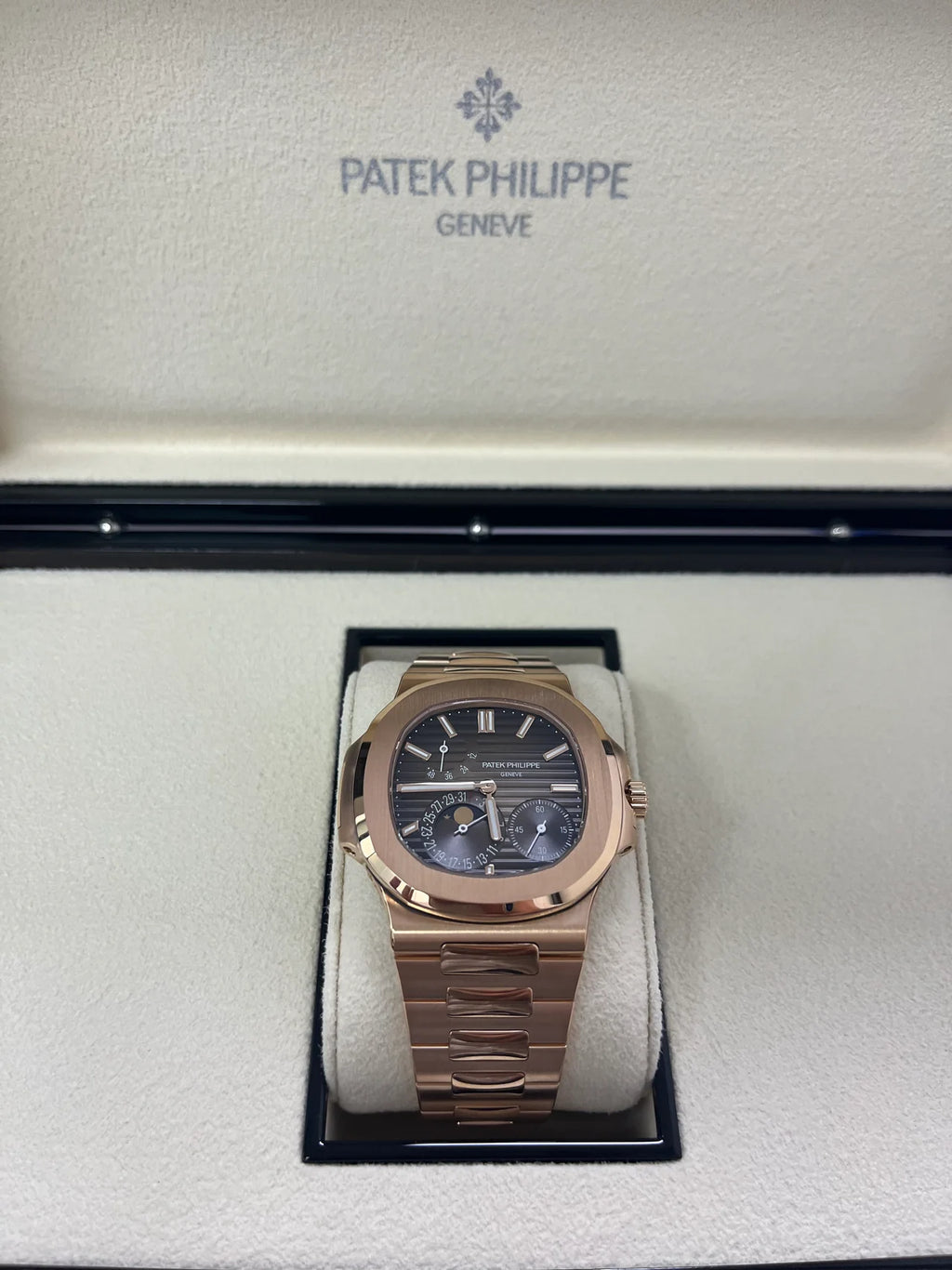 Patek Philippe Nautilus Moon Phase Super Clone Swiss Machine