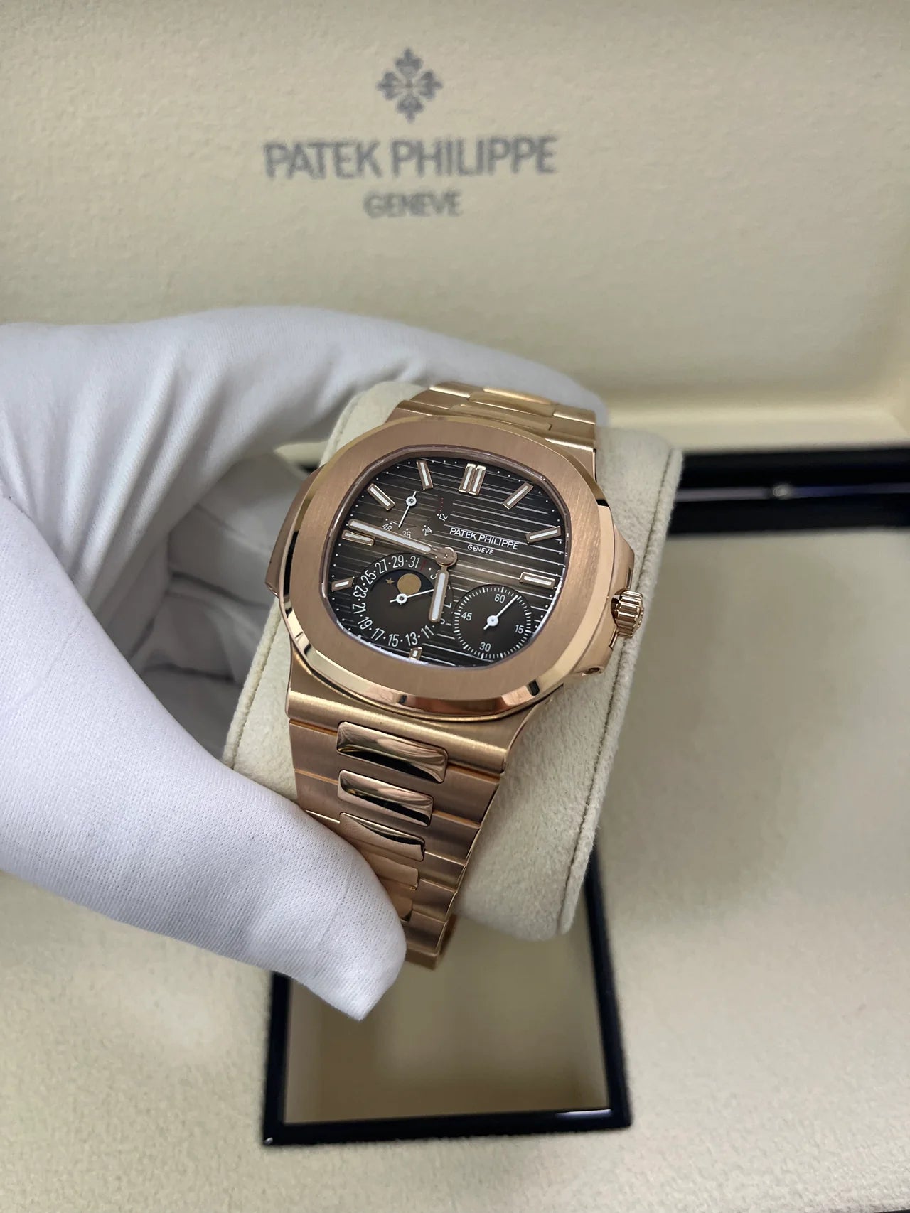 Patek Philippe Nautilus Moon Phase Super Clone Swiss Machine