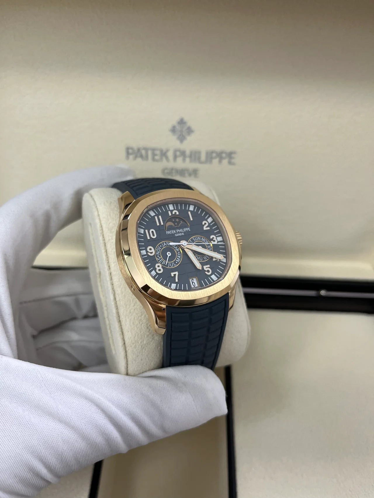 Patek Philippe Aquanaut  Super Clone Swiss Machine