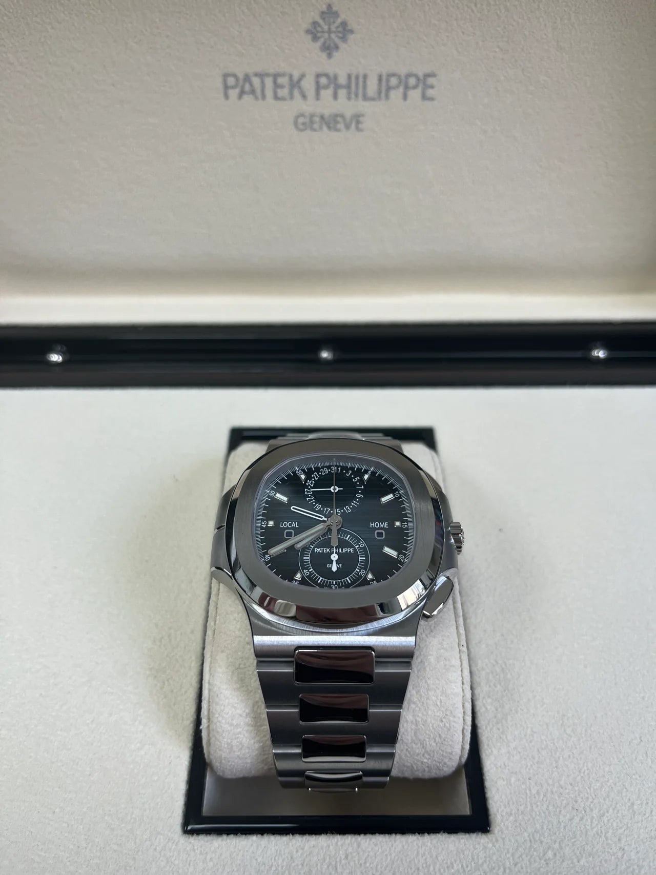 Patek Philippe Nautilus Travel Time  Super Clone Swiss Machine