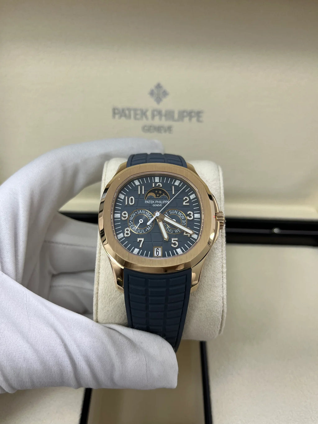 Patek Philippe Aquanaut  Super Clone Swiss Machine