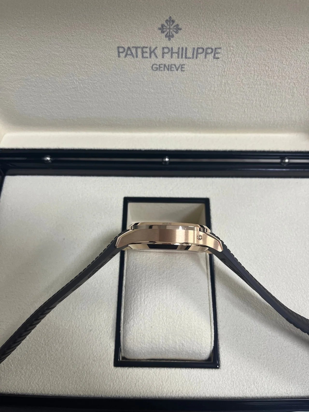 PATEK PHILIPPE AQUANAUT CHRONOGRAPH SUPER CLONE SWISS MACHINE