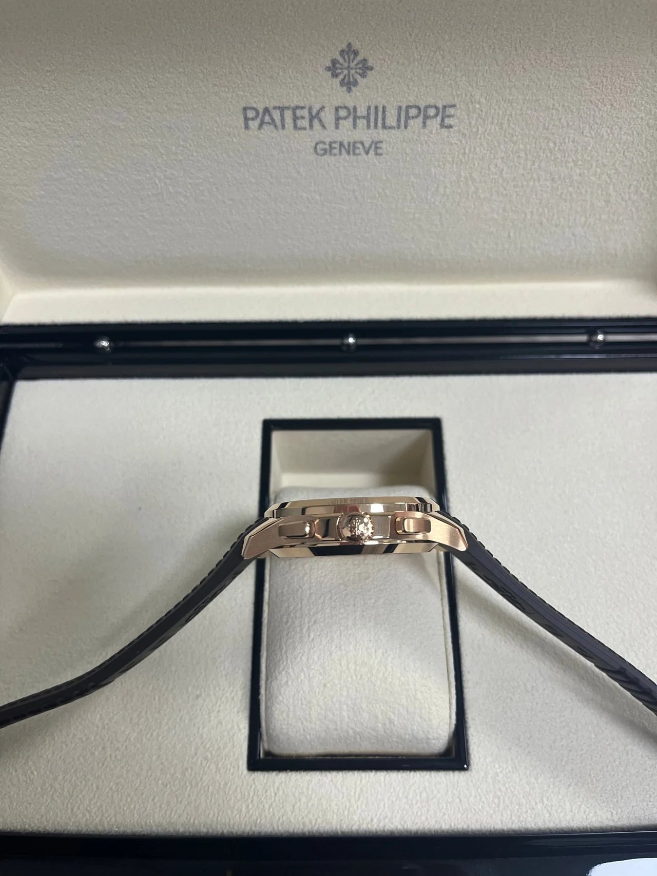 PATEK PHILIPPE AQUANAUT CHRONOGRAPH SUPER CLONE SWISS MACHINE