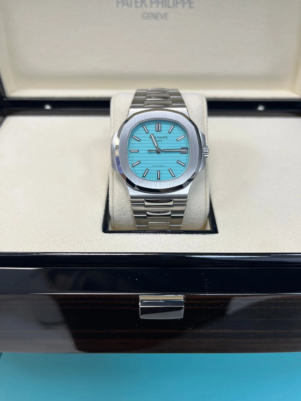 Patek Philippe Nautilus Super Clone Swiss Machine