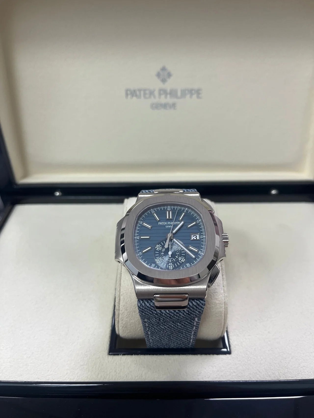 Patek Philippe Nautilus Flyback Chronograph Super Clone Swiss Machine