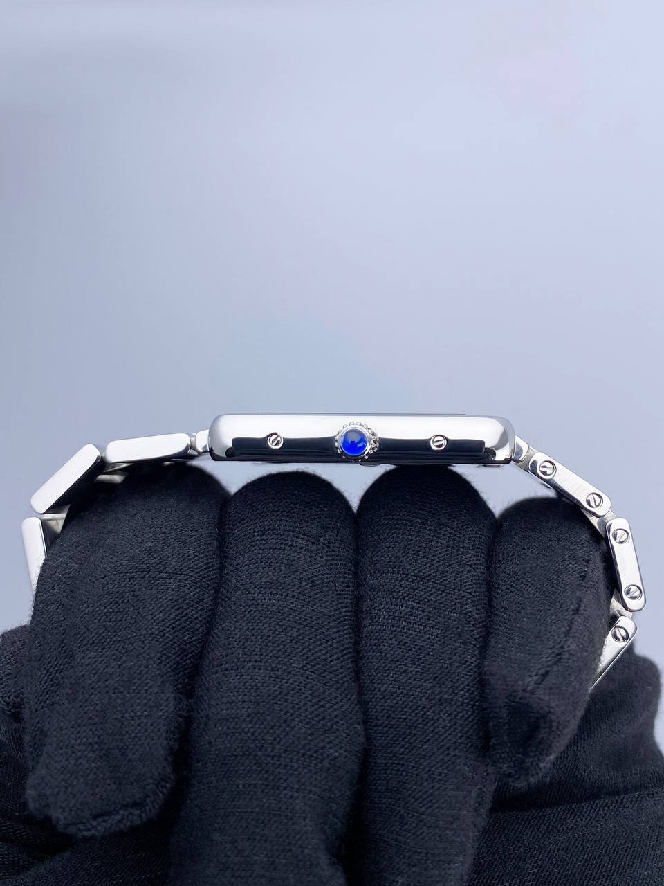 Cartier tank Super Clone Swiss Machine (Available 2 Sizes M & L)