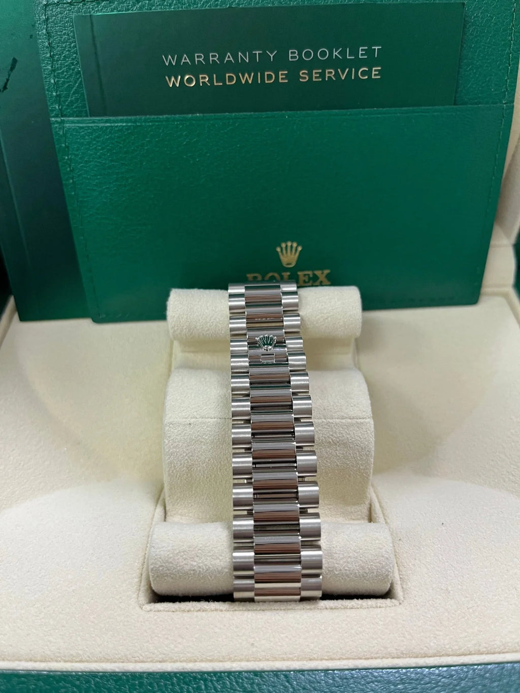 Rolex DayDate Mother Of Pearl Super Clone Swiss Machine